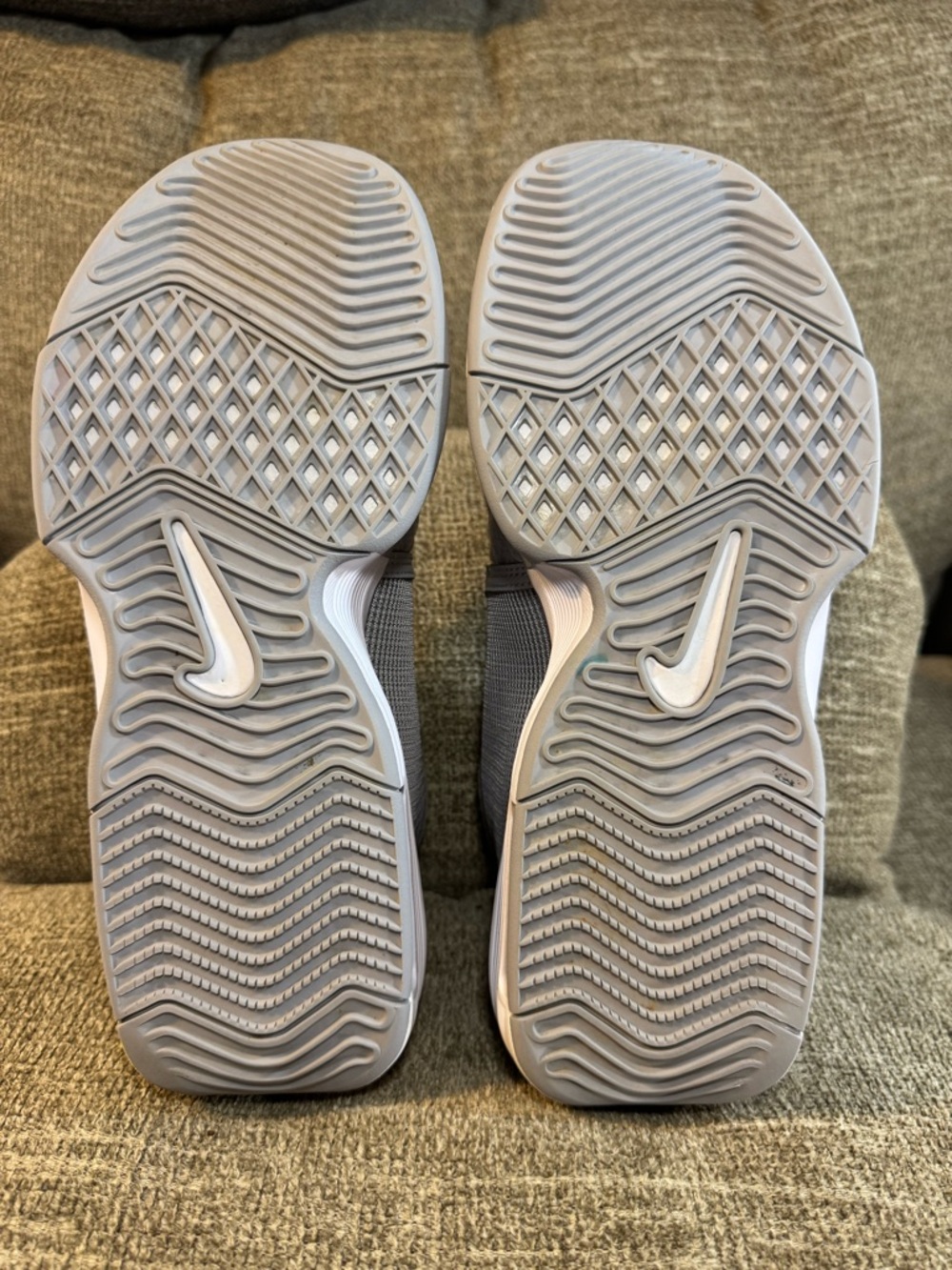 Nike LeBron Witness 8 TB in the Wolf Grey size 9.5 - Picture 8 of 11